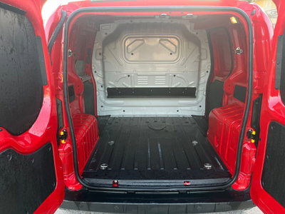 Fiat Fiorino Furgone cargo 1.3 mjt 95cv Adventure (17)