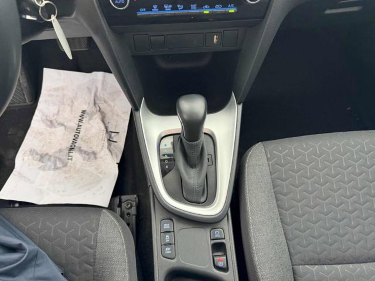 Toyota Yaris Cross 1.5 Hybrid 5p. E-CVT Active (15)