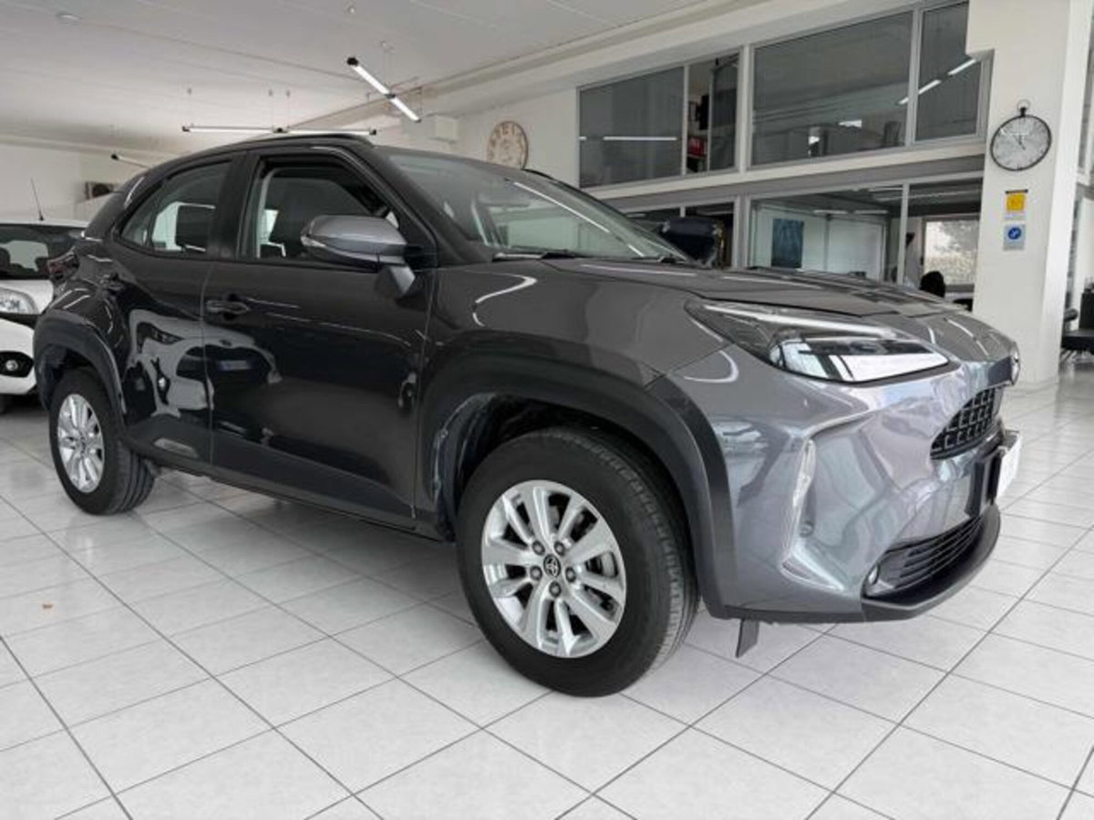 Toyota Yaris Cross 1.5 Hybrid 5p. E-CVT Active (2)