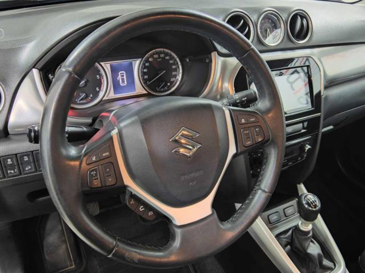 Suzuki Vitara 1.6 DDiS 4WD AllGrip DCT V-Top (5)