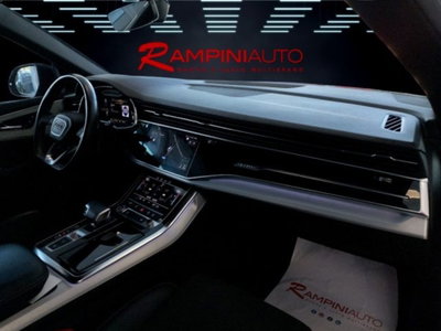 Audi Q8 Q8 45 TDI quattro tiptronic Sport (20)