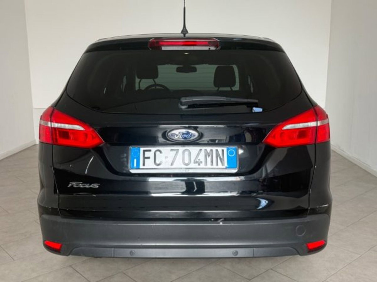 Ford Focus Station Wagon 1.5 TDCi 120 CV Start&Stop Powershift SW Titanium X (6)