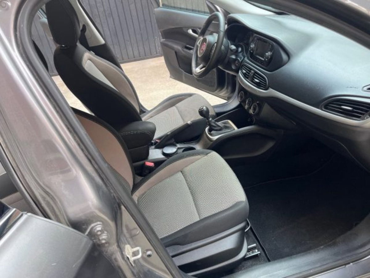 Fiat Tipo Tipo 1.6 Mjt 4 porte Lounge (4)
