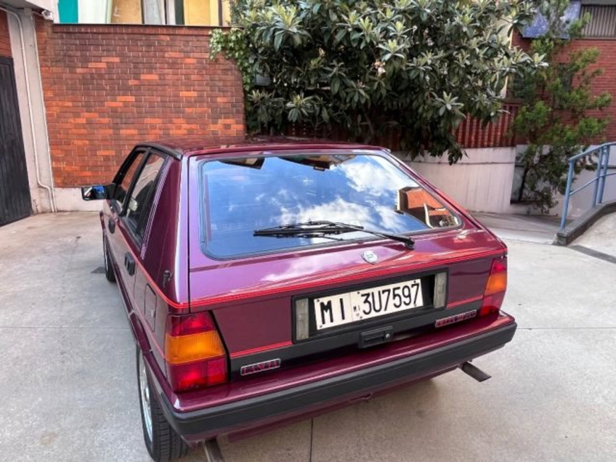 Lancia Delta turbo HF 4WD (6)