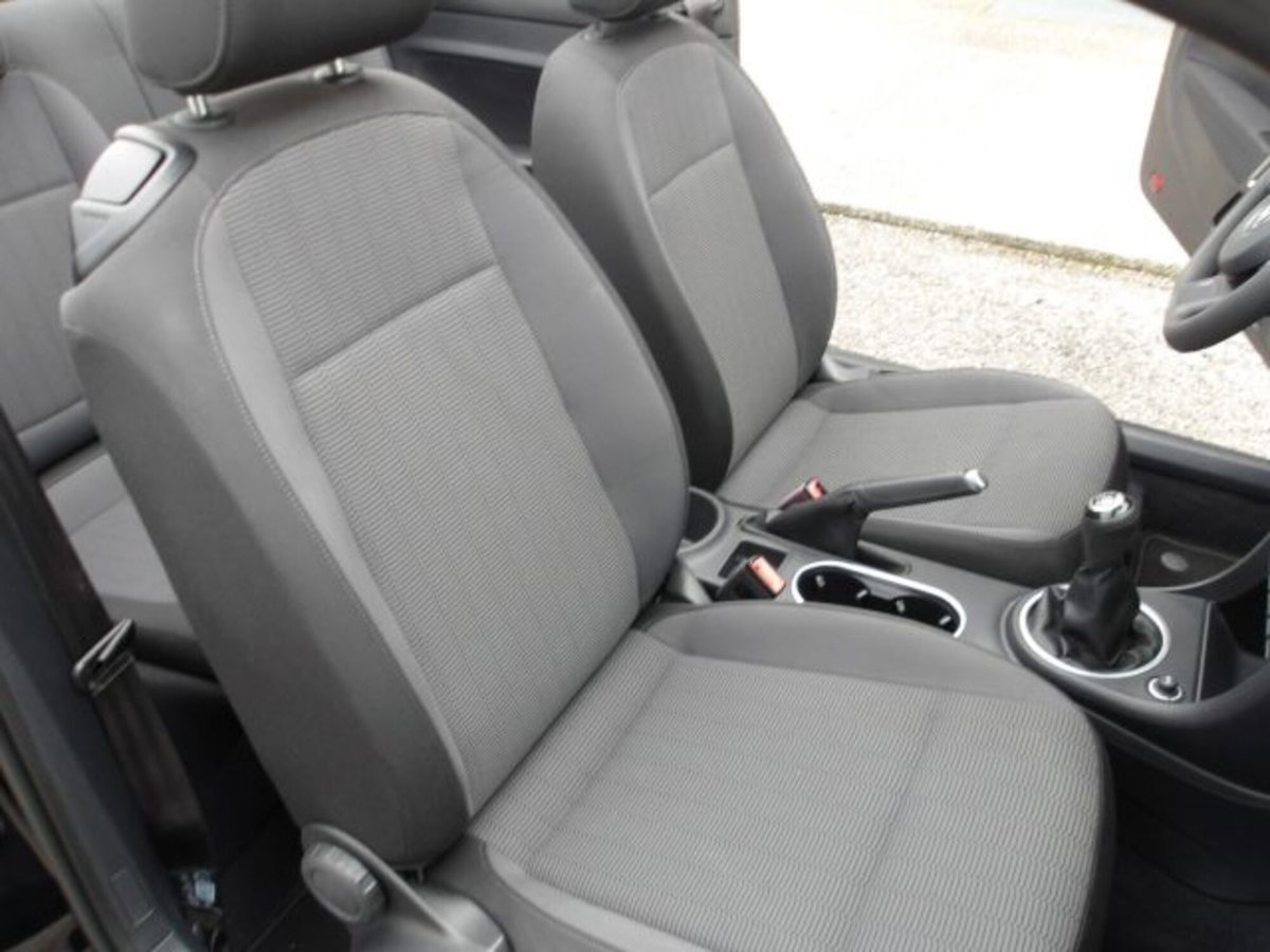 Volkswagen Maggiolino 1.2 TSI Design (11)