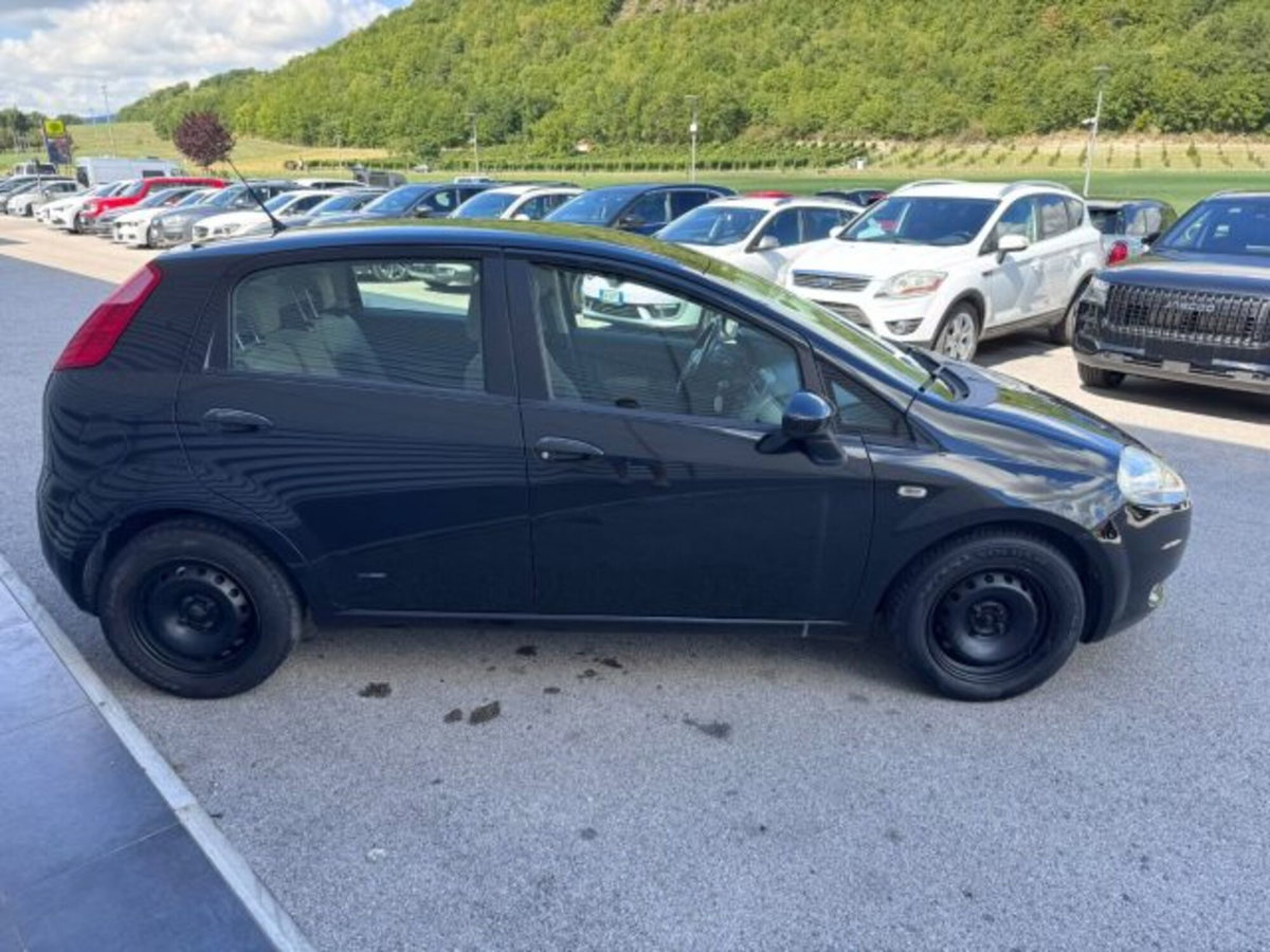 Fiat Grande Punto 1.3 MJT 90 CV 5 porte Dynamic (4)