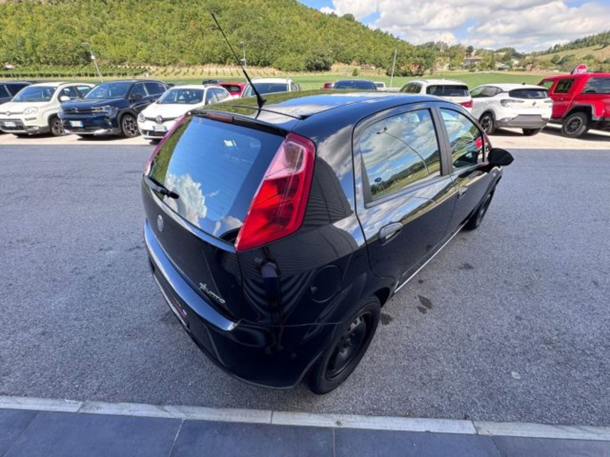Fiat Grande Punto 1.3 MJT 90 CV 5 porte Dynamic (5)