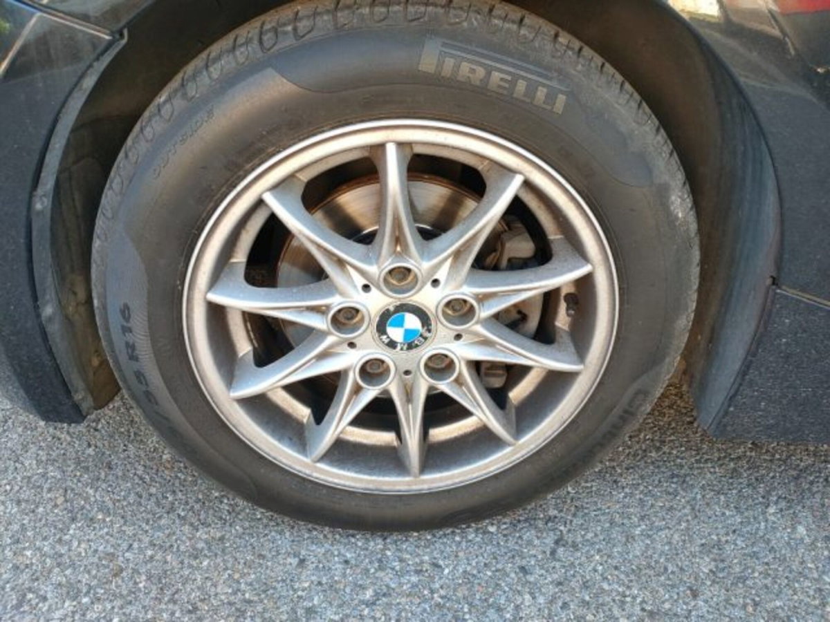 BMW Z4 Cabrio Z4 2.2i cat Roadster (19)