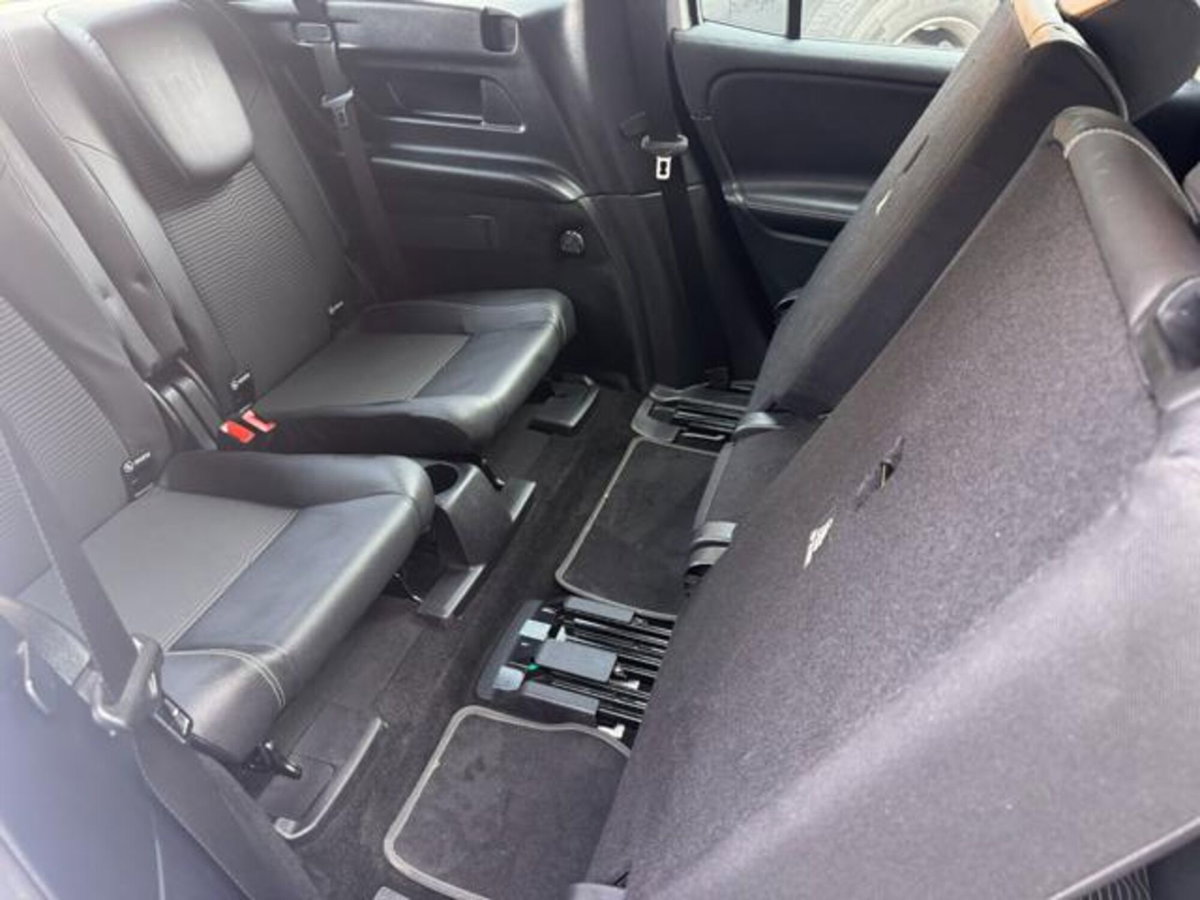 Mercedes-Benz GLB 200 d Automatic 4Matic Sport (11)