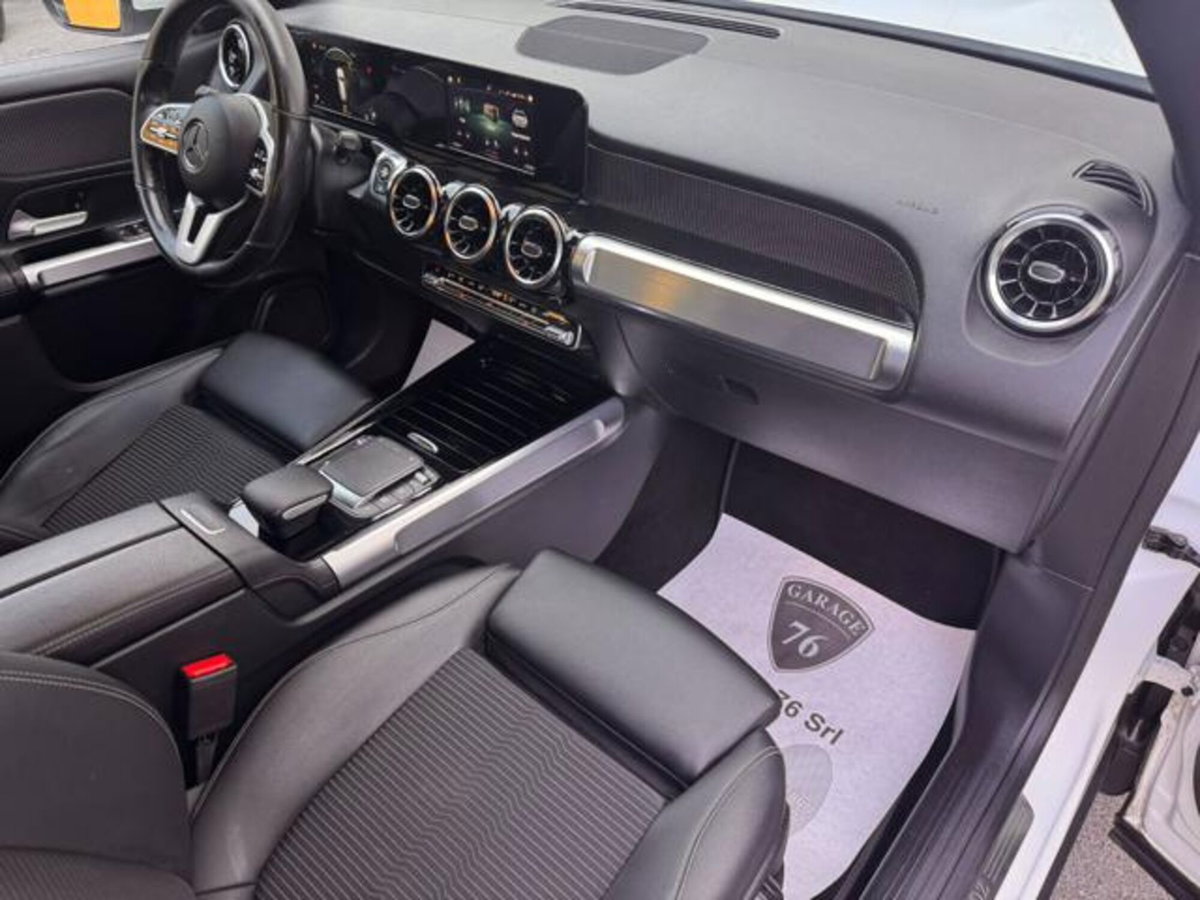 Mercedes-Benz GLB 200 d Automatic 4Matic Sport (12)
