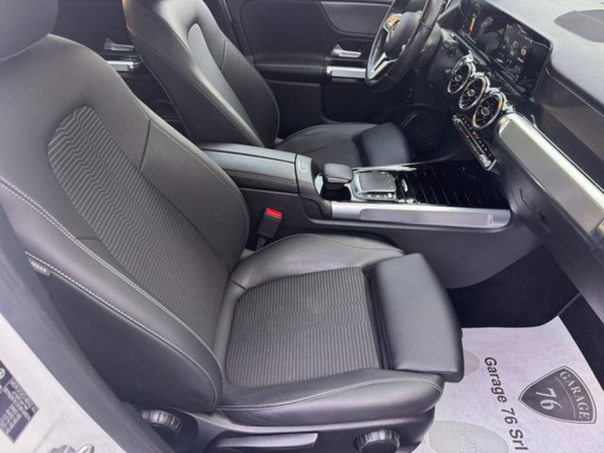 Mercedes-Benz GLB 200 d Automatic 4Matic Sport (13)