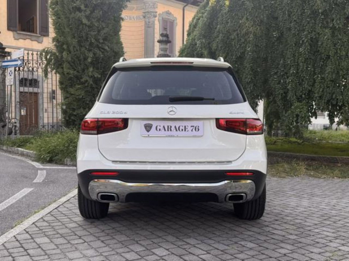 Mercedes-Benz GLB 200 d Automatic 4Matic Sport (4)