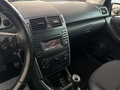 Mercedes-Benz Classe A 160 BlueEFFICIENCY Coupé Special Edition (10)