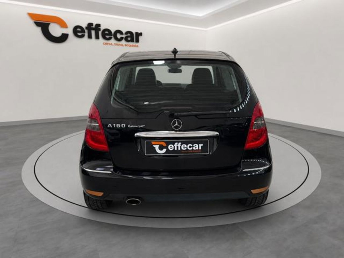 Mercedes-Benz Classe A 160 BlueEFFICIENCY Coupé Special Edition (5)