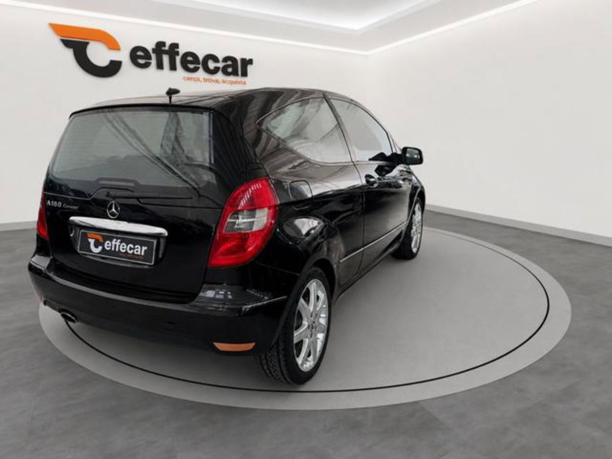 Mercedes-Benz Classe A 160 BlueEFFICIENCY Coupé Special Edition (6)