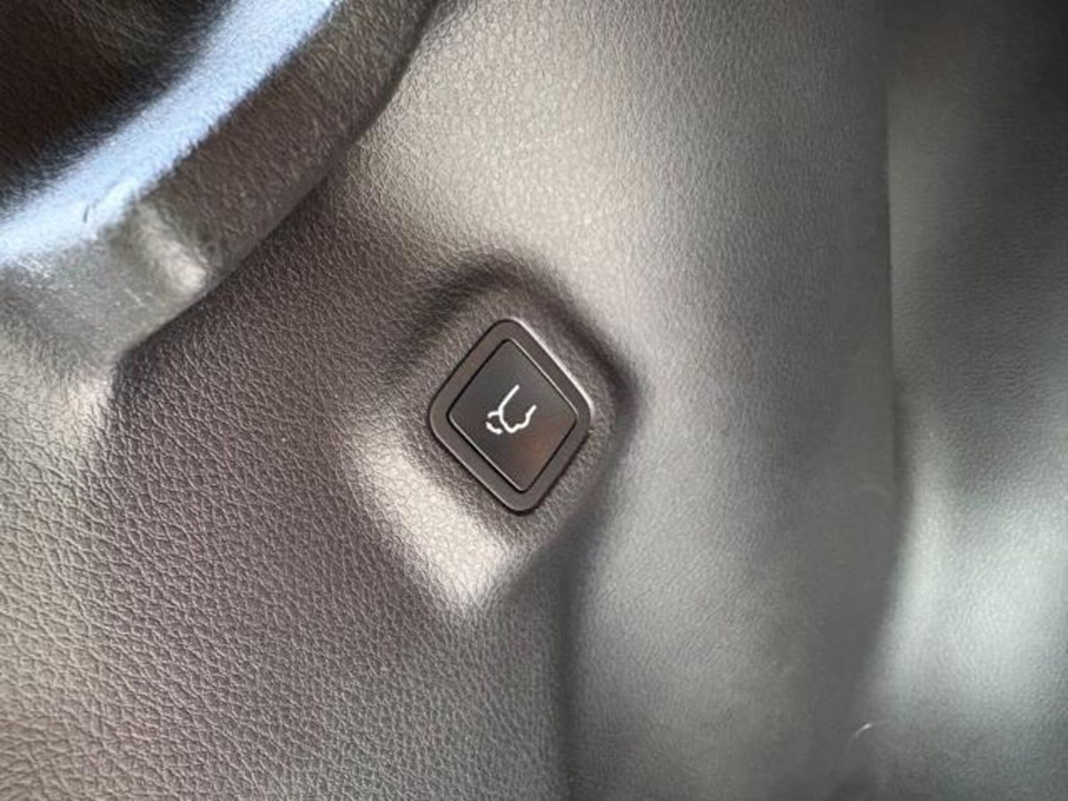 Jeep Compass 1.6 Multijet II 2WD Limited (16)