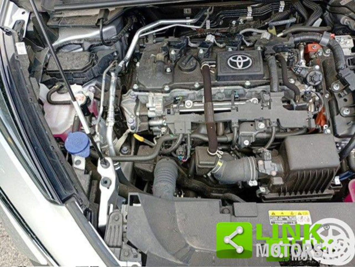 Toyota Toyota C-HR 1.8 hev Trend fwd e-cvt (15)