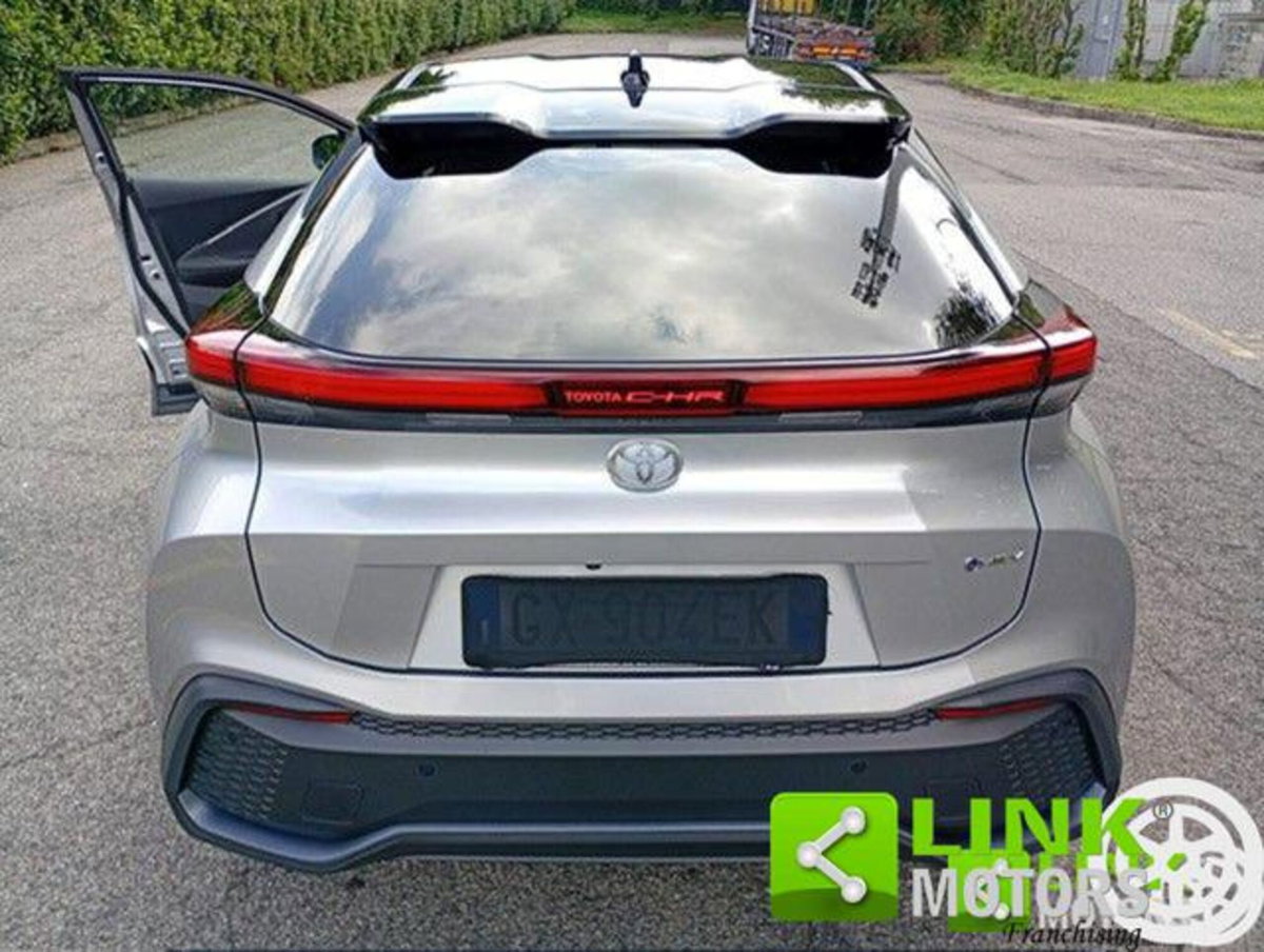 Toyota Toyota C-HR 1.8 hev Trend fwd e-cvt (3)