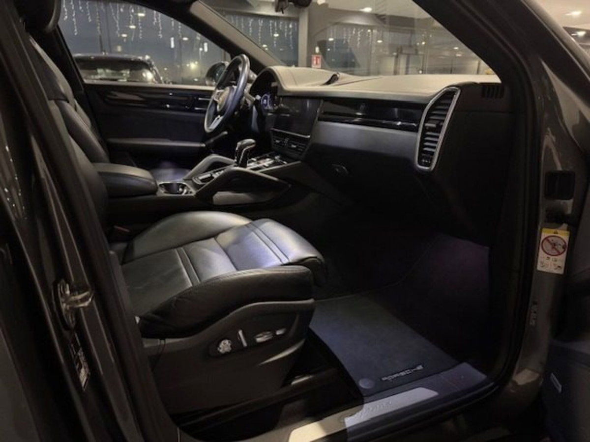 Porsche Cayenne Coupé 3.0 V6 (20)
