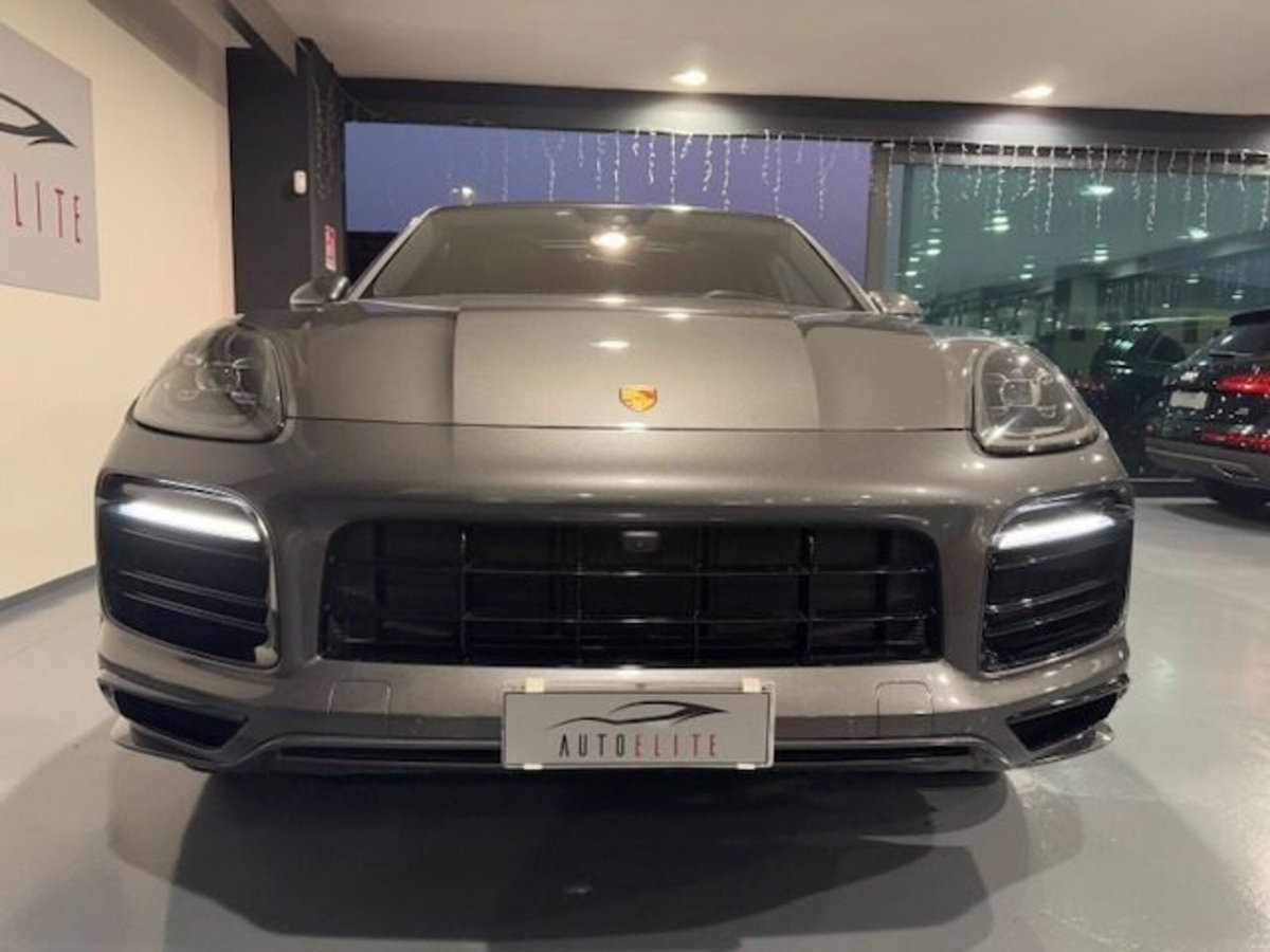 Porsche Cayenne Coupé 3.0 V6 (3)
