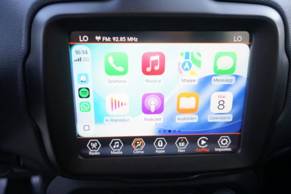 Jeep Renegade 1.6 Mjt 130 CV Limited (11)