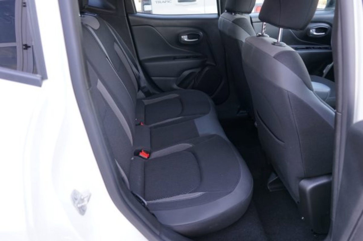 Jeep Renegade 1.6 Mjt 130 CV Limited (18)