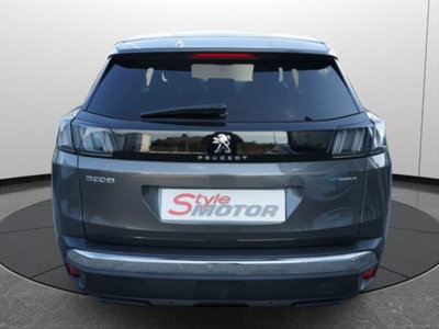 Peugeot 3008 Hybrid4 300 e-EAT8 GT (16)