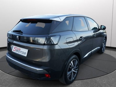 Peugeot 3008 Hybrid4 300 e-EAT8 GT (17)