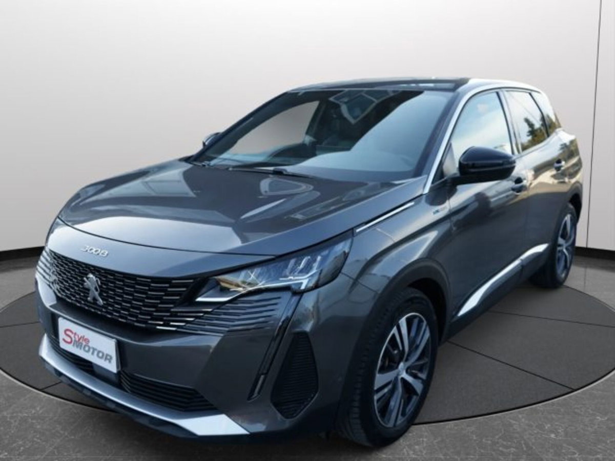 Peugeot 3008 Hybrid4 300 e-EAT8 GT (3)