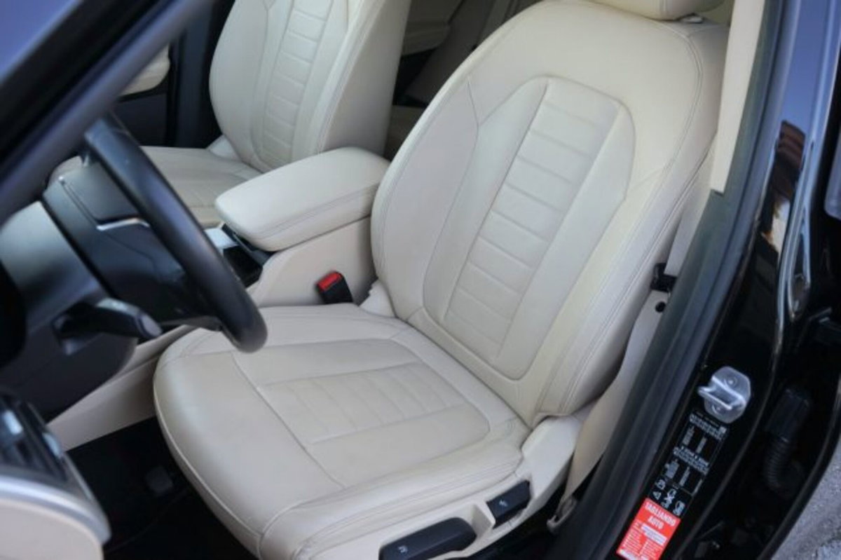BMW X3 xDrive20d Luxury (11)