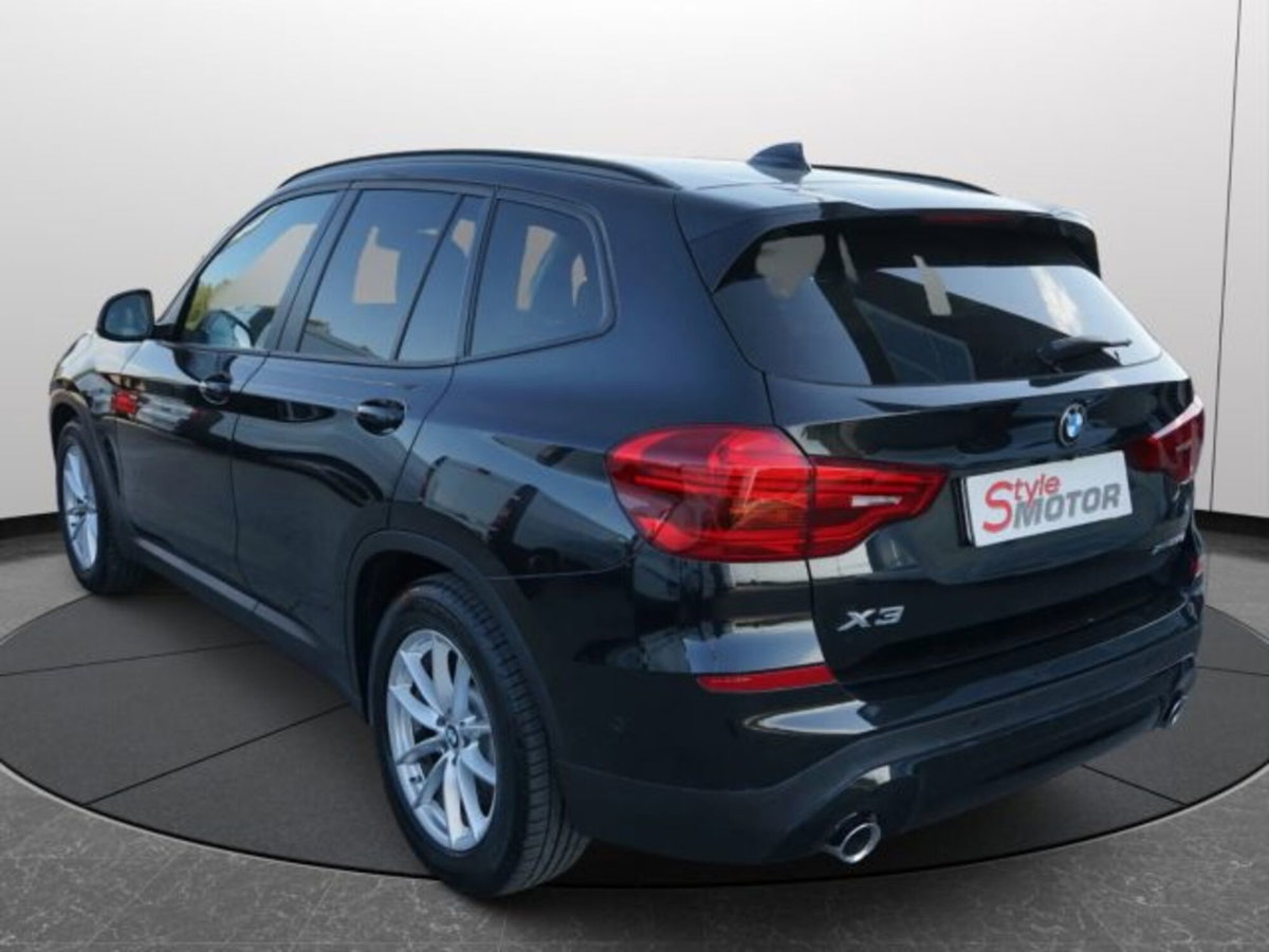 BMW X3 xDrive20d Luxury (17)