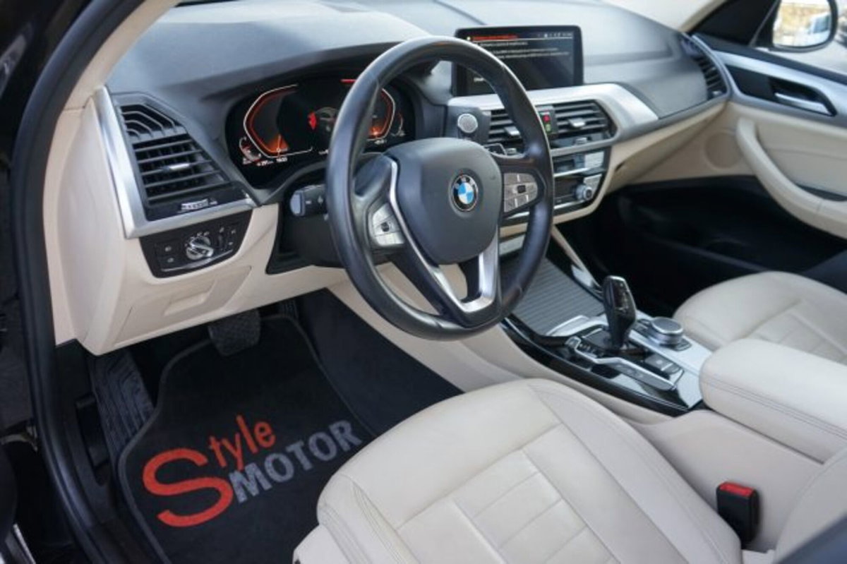 BMW X3 xDrive20d Luxury (6)