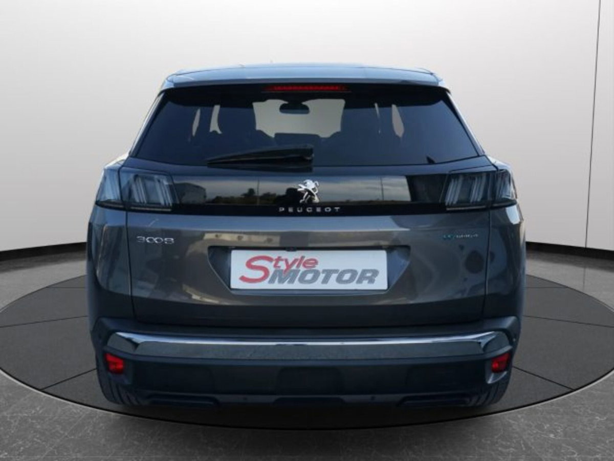 Peugeot 3008 Hybrid4 300 e-EAT8 GT (16)