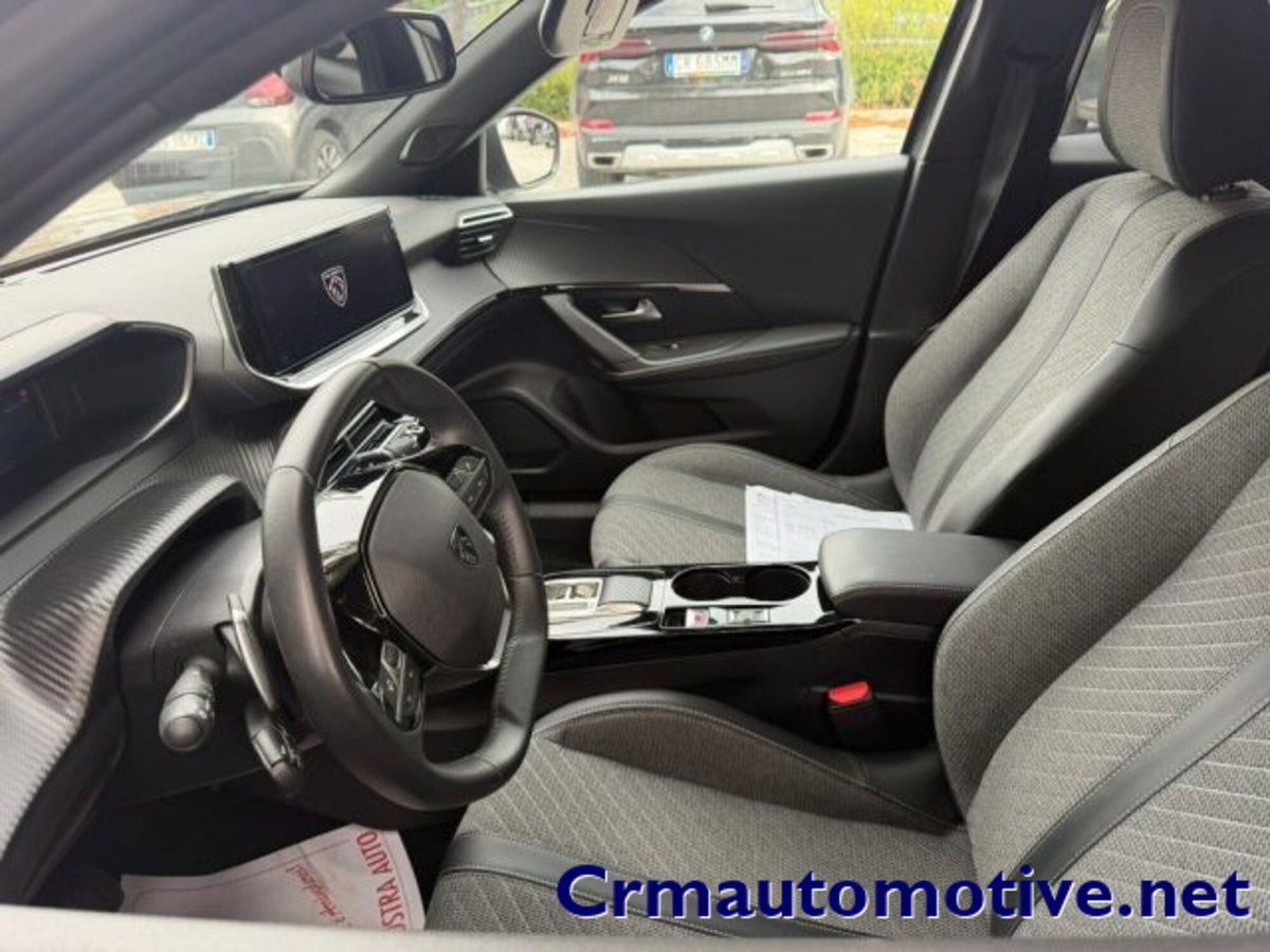 Peugeot 2008 BlueHDi 130 S&S EAT8 Allure Pack (5)