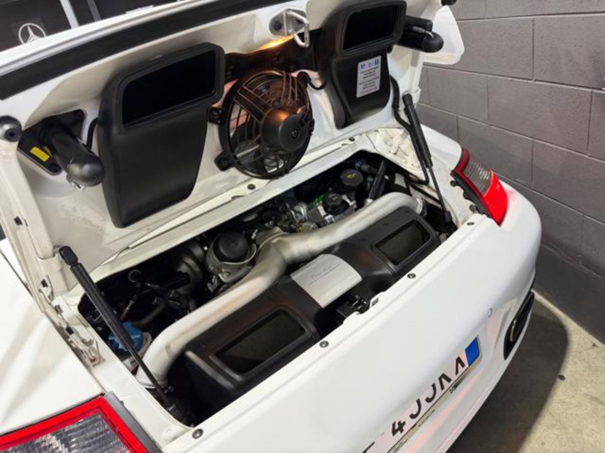 Porsche 911 Coupé Turbo (10)