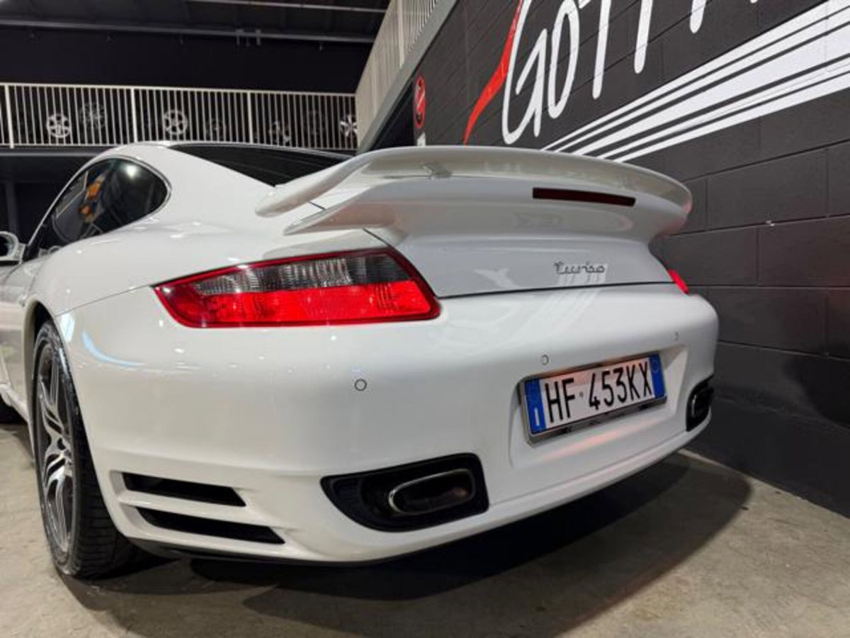 Porsche 911 Coupé Turbo (6)