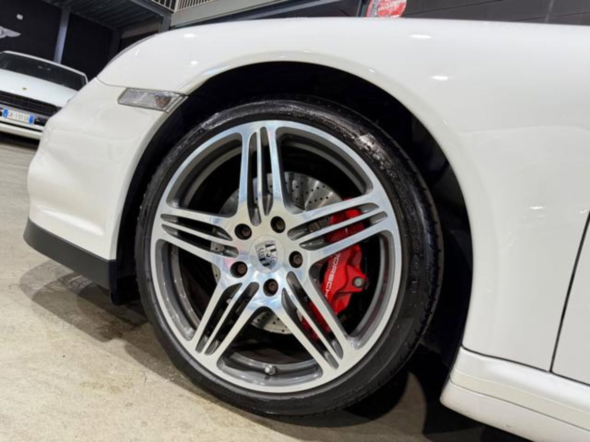 Porsche 911 Coupé Turbo (9)