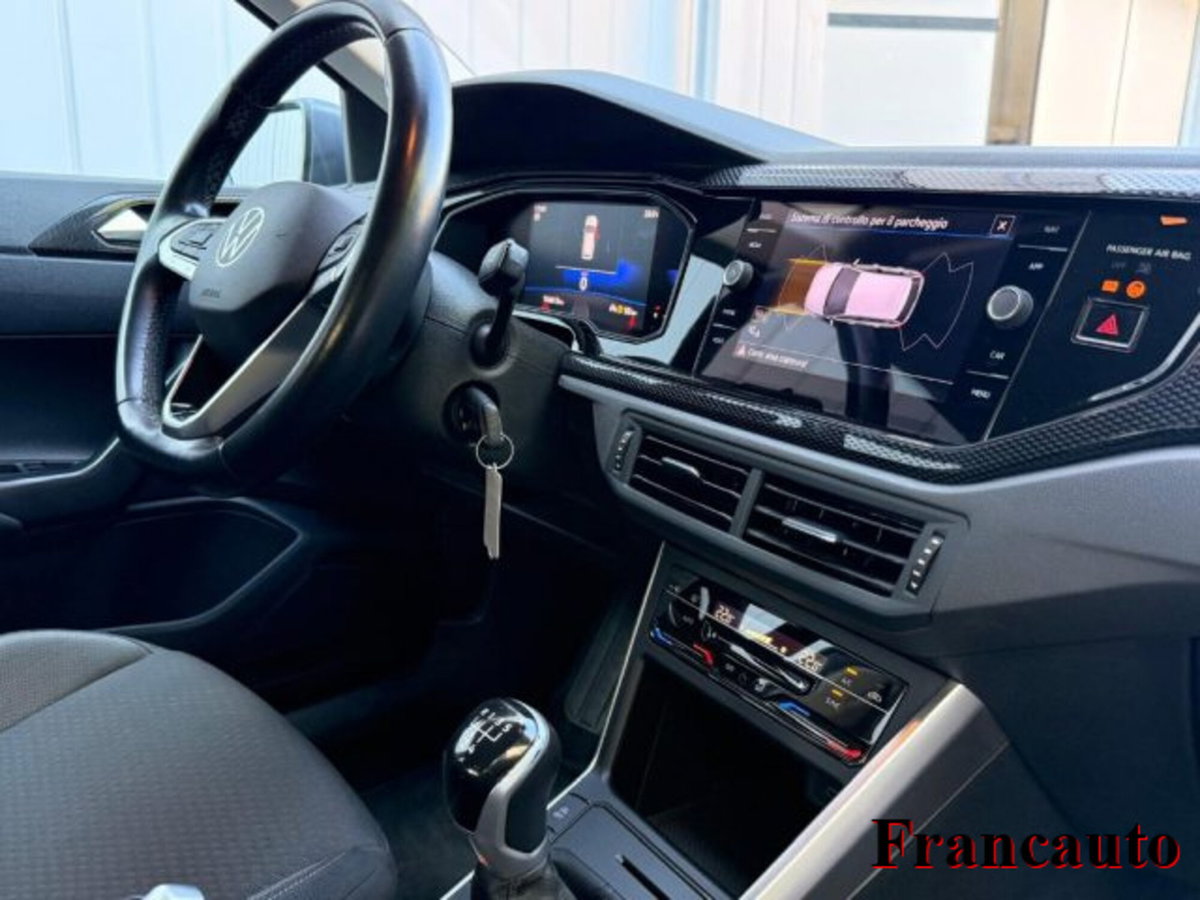 Volkswagen Polo 1.0 tsi Style 95cv (6)
