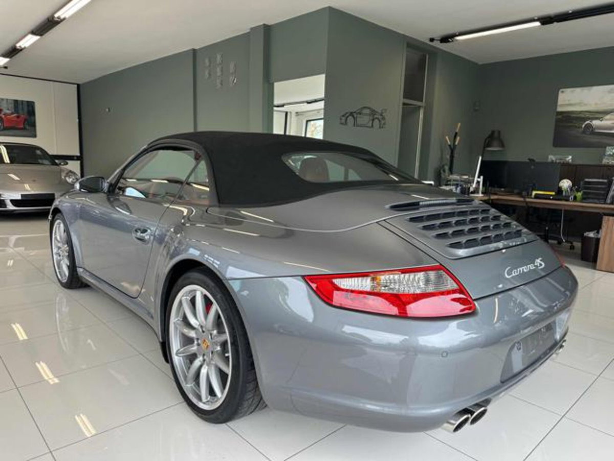 Porsche 911 Cabrio Carrera 4S (4)
