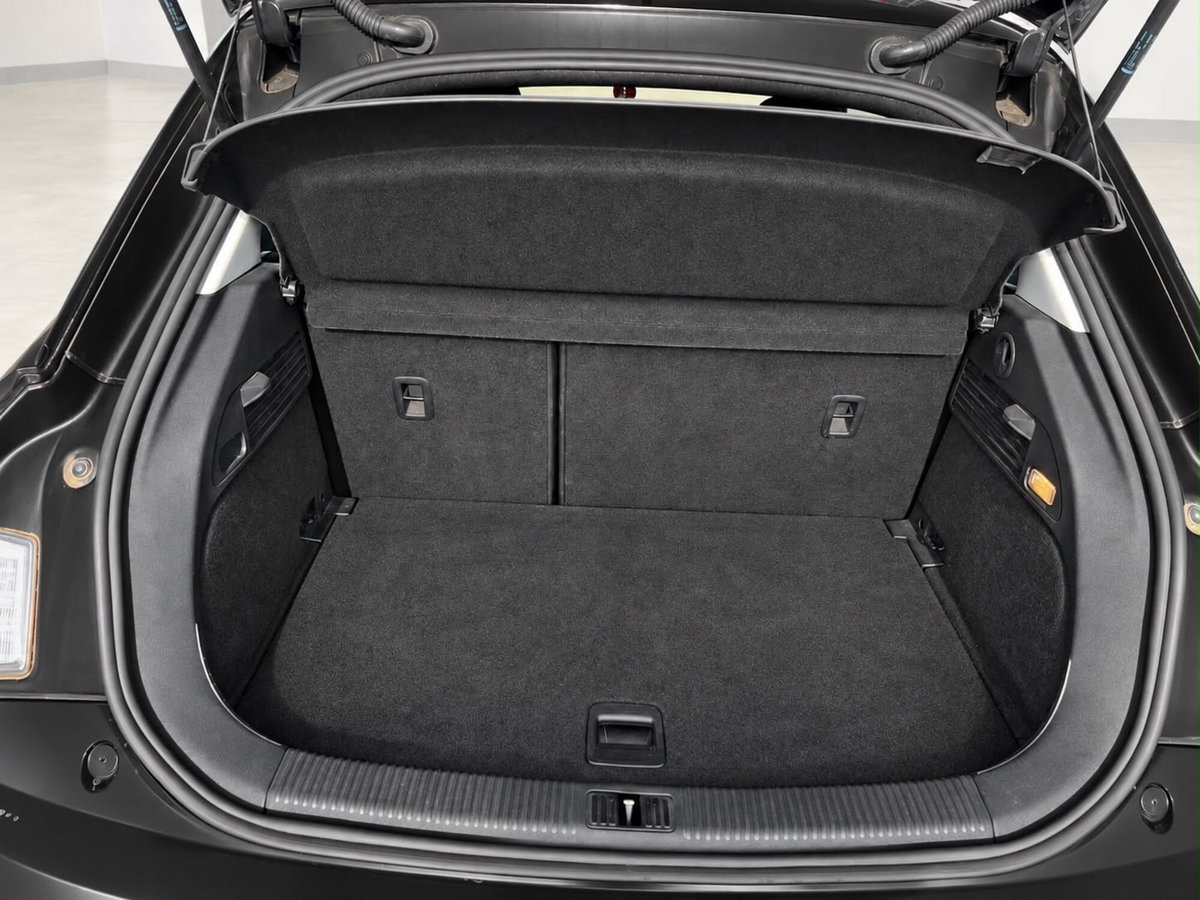 Audi A1 Sportback 1.6 TDI Attraction (14)