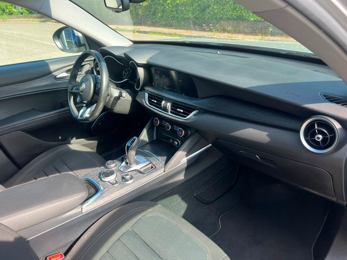 Alfa Romeo Stelvio Stelvio 2.2 Turbodiesel 190 CV AT8 Q4 Executive (13)