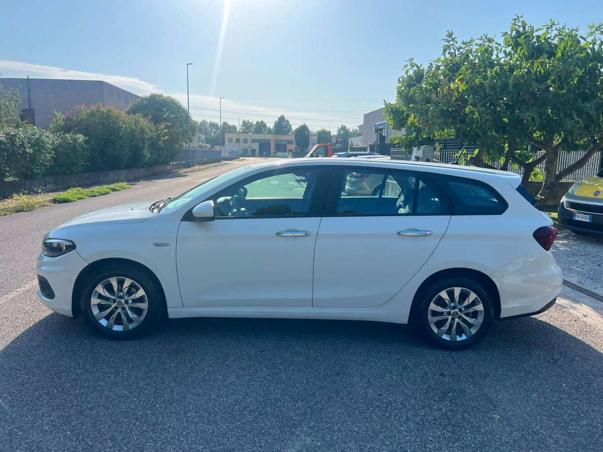 Fiat Tipo Station Wagon Tipo 1.3 Mjt S&S SW Lounge (11)
