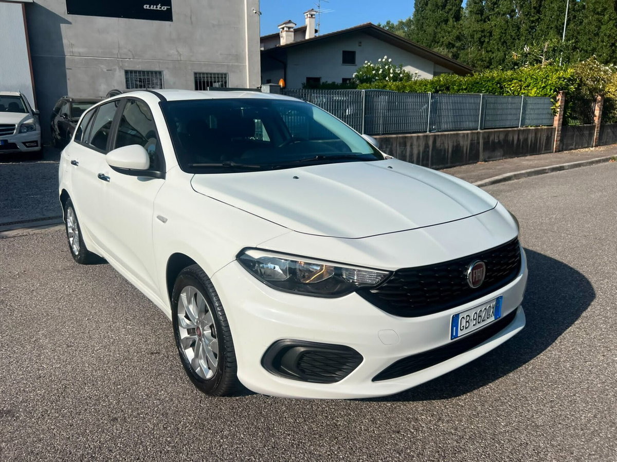Fiat Tipo Station Wagon Tipo 1.3 Mjt S&S SW Lounge (12)