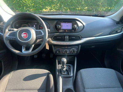 Fiat Tipo Station Wagon Tipo 1.3 Mjt S&S SW Lounge (9)