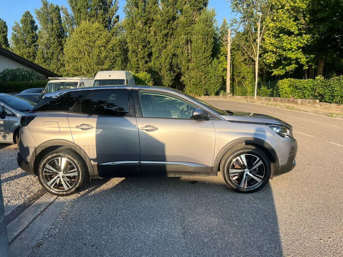 Peugeot 3008 BlueHDi 130 S&S EAT8 Allure Pack (7)