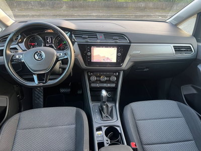Volkswagen Touran 2.0 TDI 150 CV SCR DSG Business BlueMotion Technology (13)