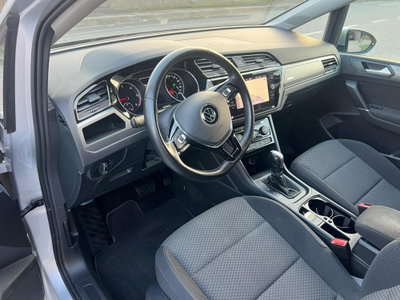 Volkswagen Touran 2.0 TDI 150 CV SCR DSG Business BlueMotion Technology (15)