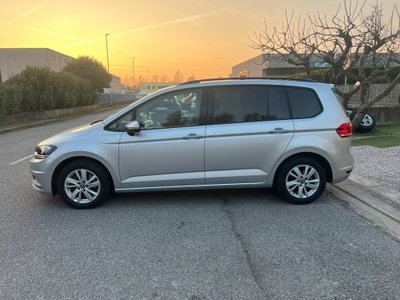 Volkswagen Touran 2.0 TDI 150 CV SCR DSG Business BlueMotion Technology (8)
