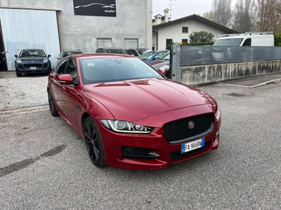 Jaguar XE 2.0 D Turbo 180CV aut. Pure (2)