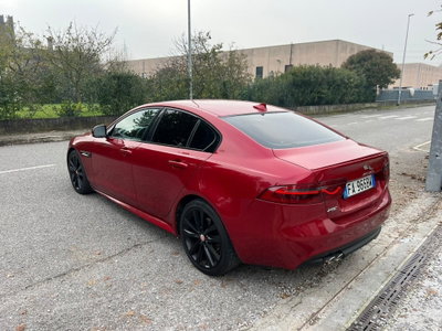 Jaguar XE 2.0 D Turbo 180CV aut. Pure (5)